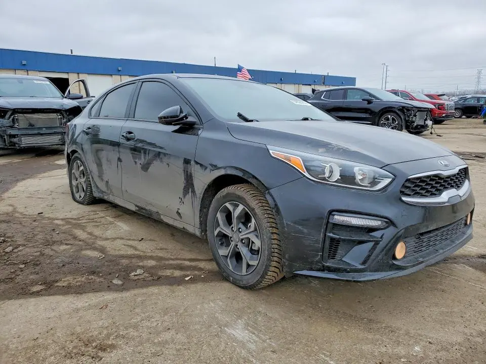 2021 KIA FORTE LXS  