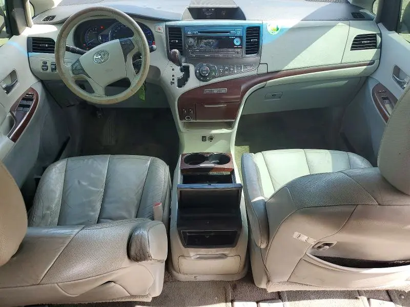 2011 TOYOTA SIENNA XLE 8-PASSENGER  