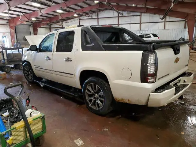 2010 CHEVROLET AVALANCHE LTZ  