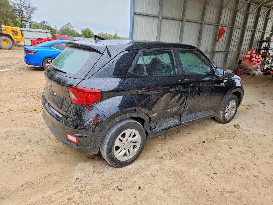 2022 HYUNDAI VENUE SE  