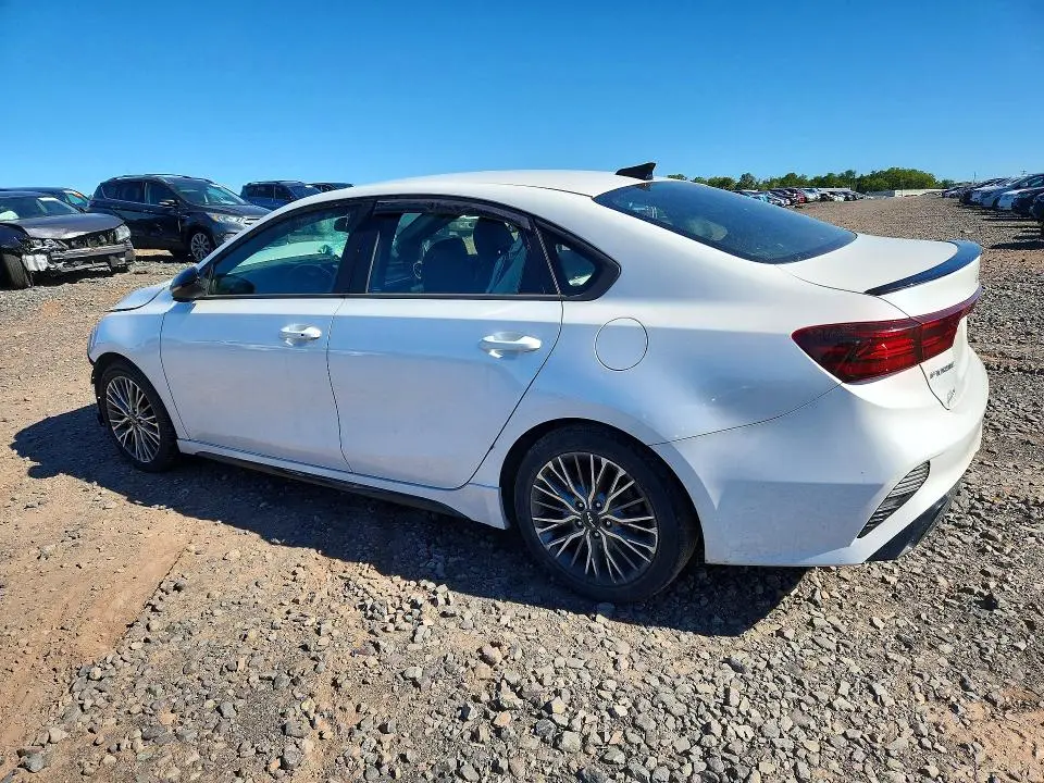 2022 KIA FORTE GT LINE  