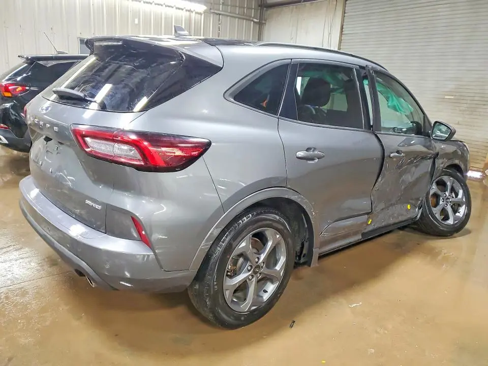 2023 FORD ESCAPE ST LINE  