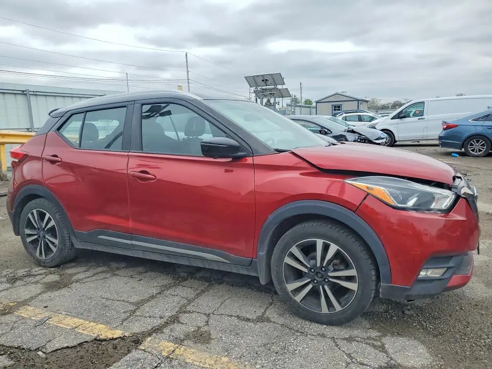 2019 NISSAN KICKS SR  
