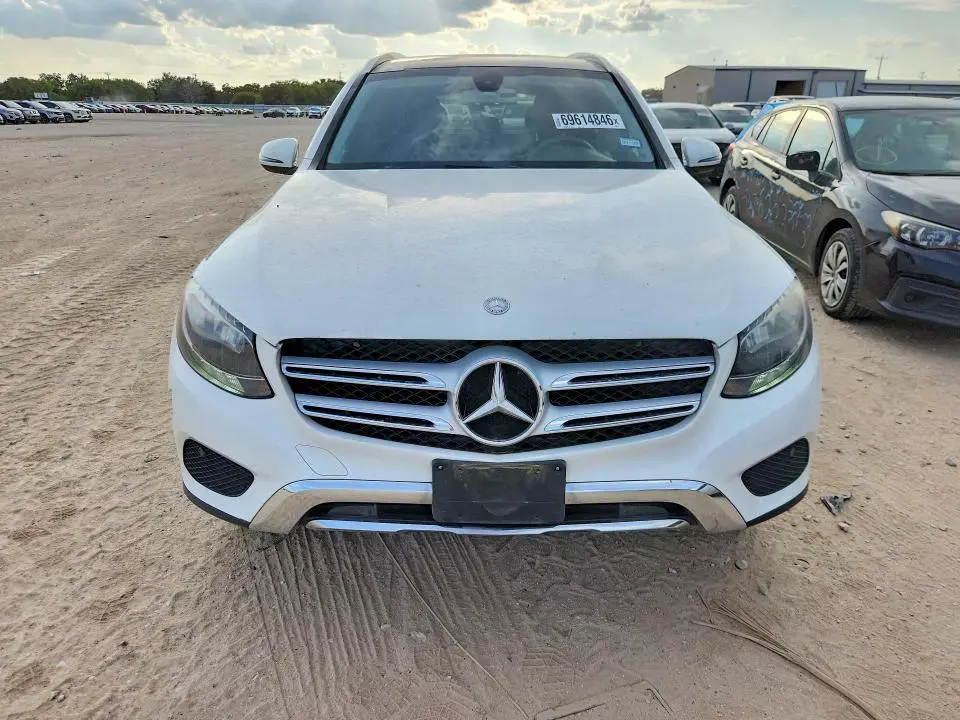 2016 MERCEDES-BENZ GLC 300  