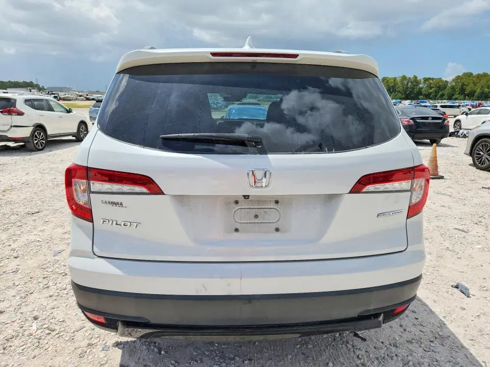 2021 HONDA PILOT SE  
