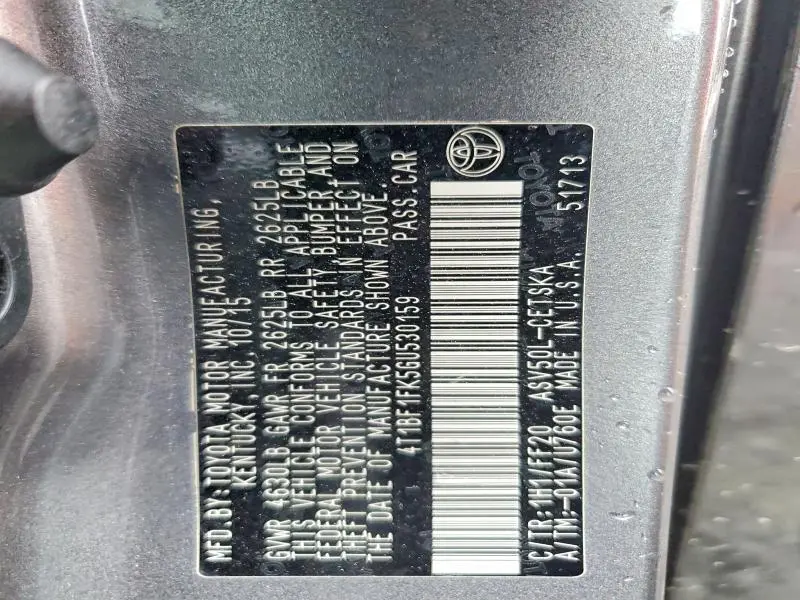 2016 TOYOTA CAMRY SE  
