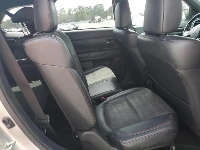 2020 MITSUBISHI OUTLANDER SE