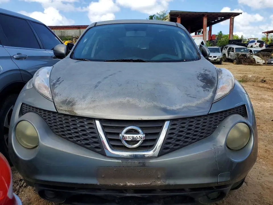 2011 NISSAN JUKE S  