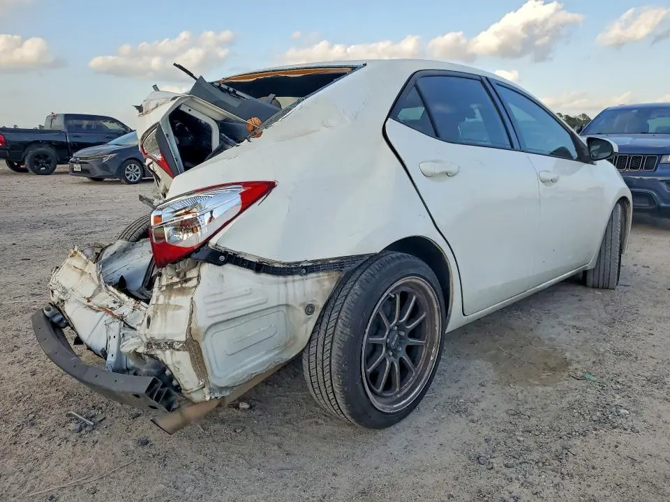 2017 TOYOTA COROLLA LE  