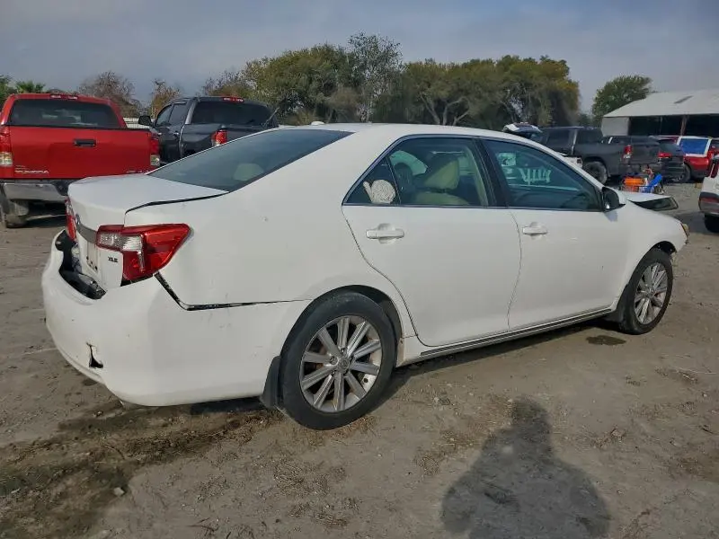 2014 TOYOTA CAMRY SE  