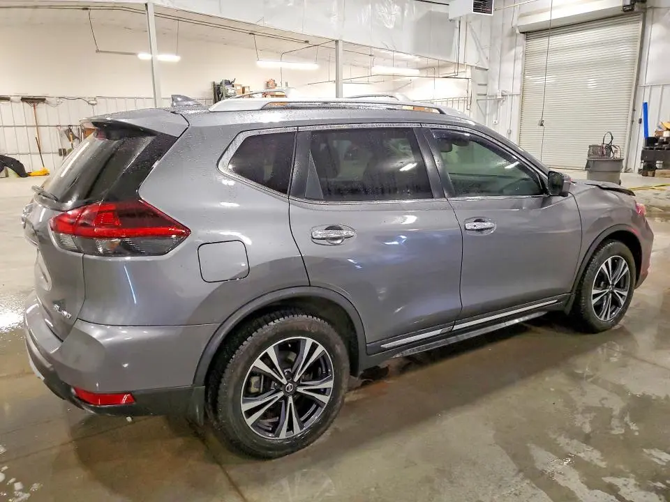 2018 NISSAN ROGUE SL  