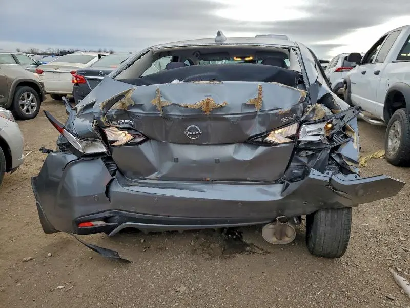 2023 NISSAN VERSA SV  