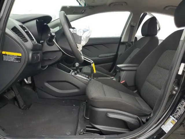 2017 KIA FORTE LX  