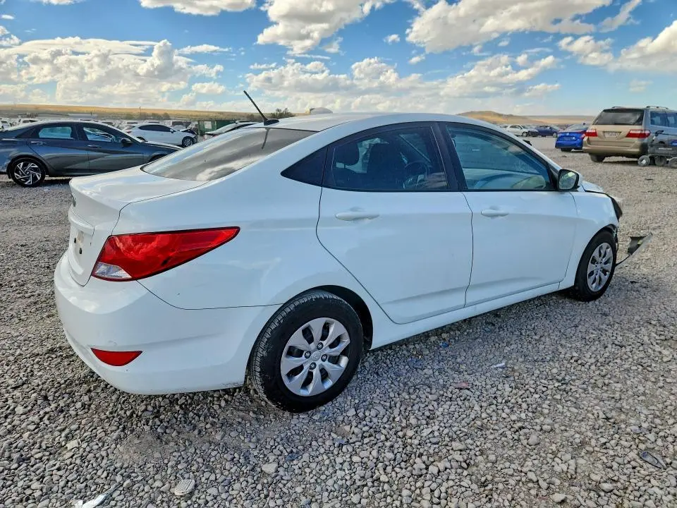 2015 HYUNDAI ACCENT GLS  