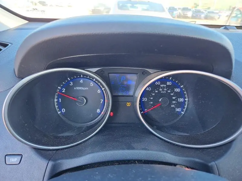 2011 HYUNDAI TUCSON GLS  