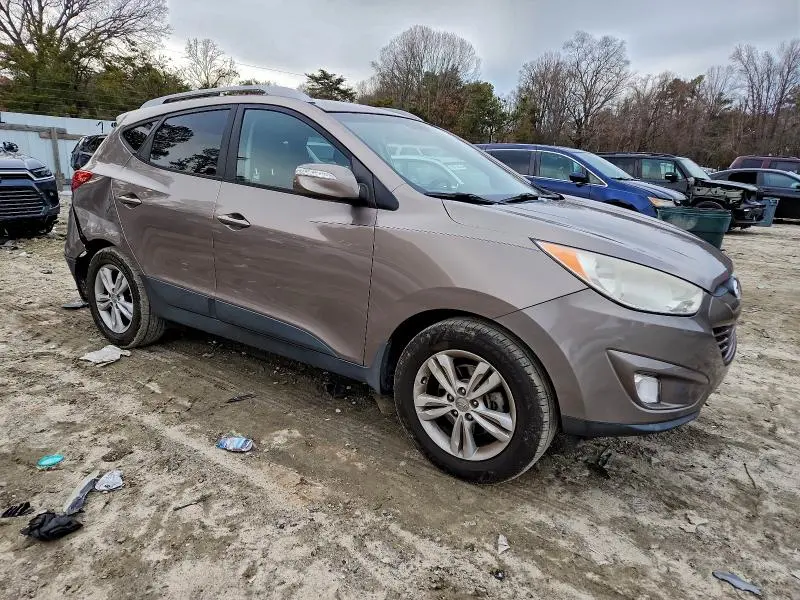 2013 HYUNDAI TUCSON GLS  