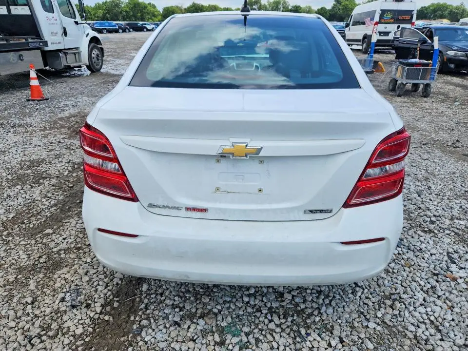 2018 CHEVROLET SONIC PREMIER  
