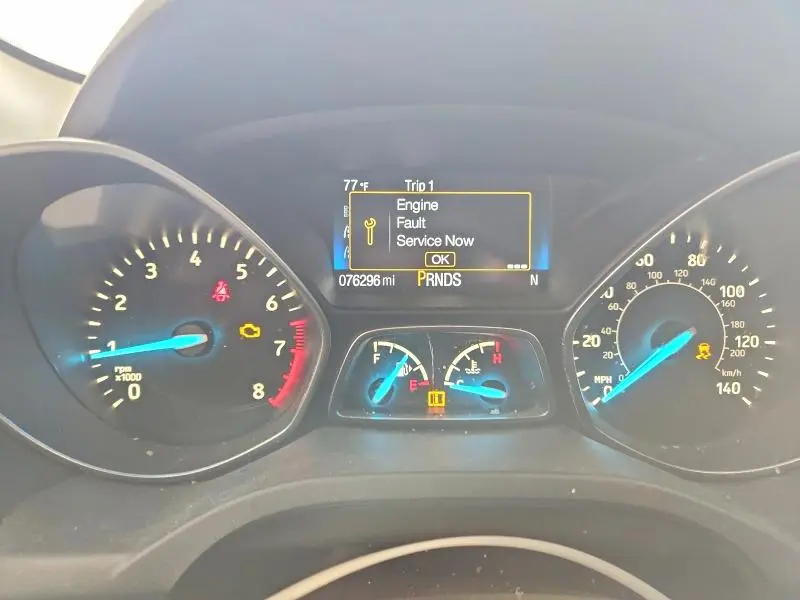 2017 FORD ESCAPE SE  