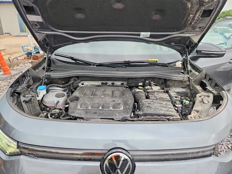 2025 VOLKSWAGEN TIGUAN SE R-LINE BLACK  