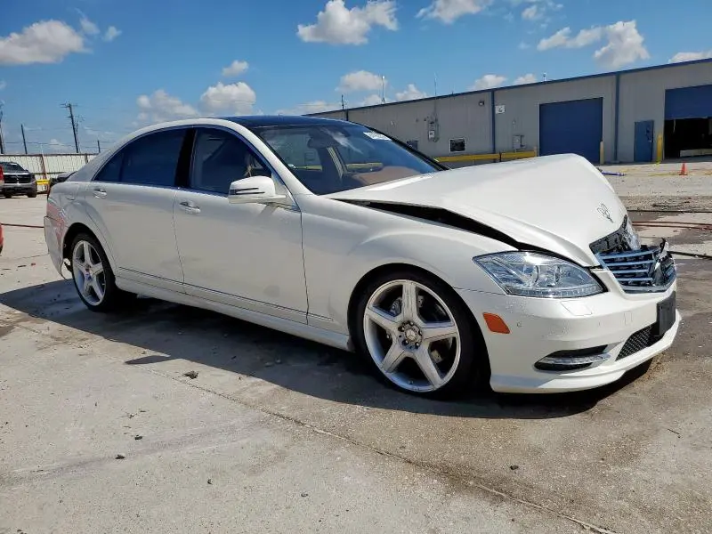 2013 MERCEDES-BENZ S 550  