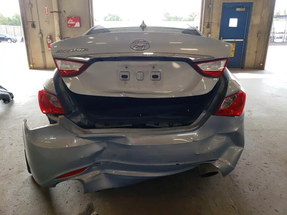 2013 HYUNDAI SONATA SE  