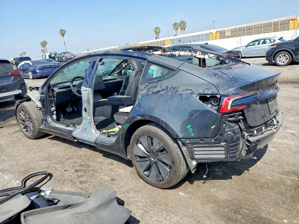 2025 TESLA MODEL 3   
