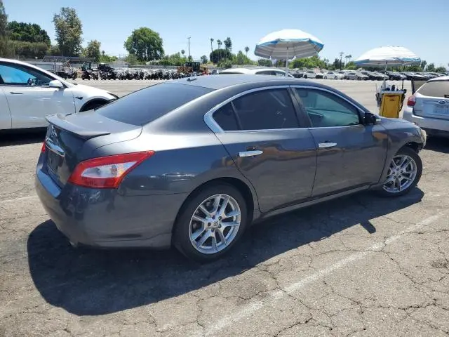 2010 NISSAN MAXIMA S  