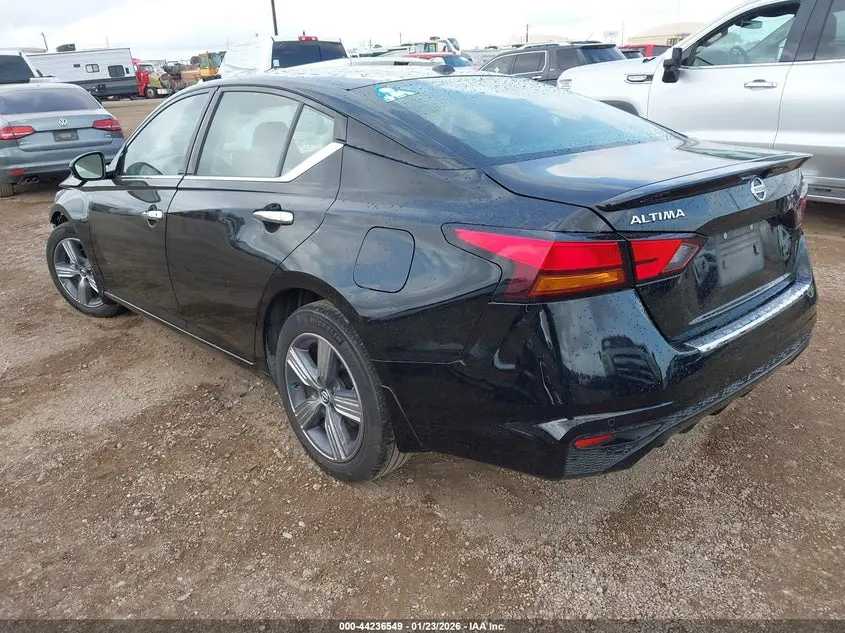 2022 NISSAN ALTIMA SL FWD