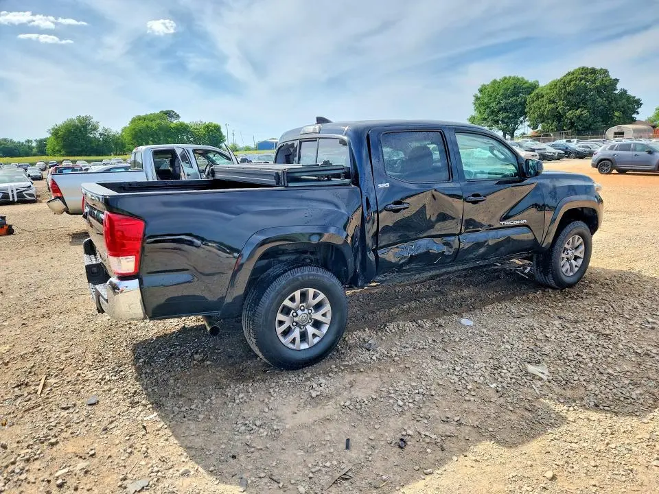 2017 TOYOTA TACOMA SR5 V6  