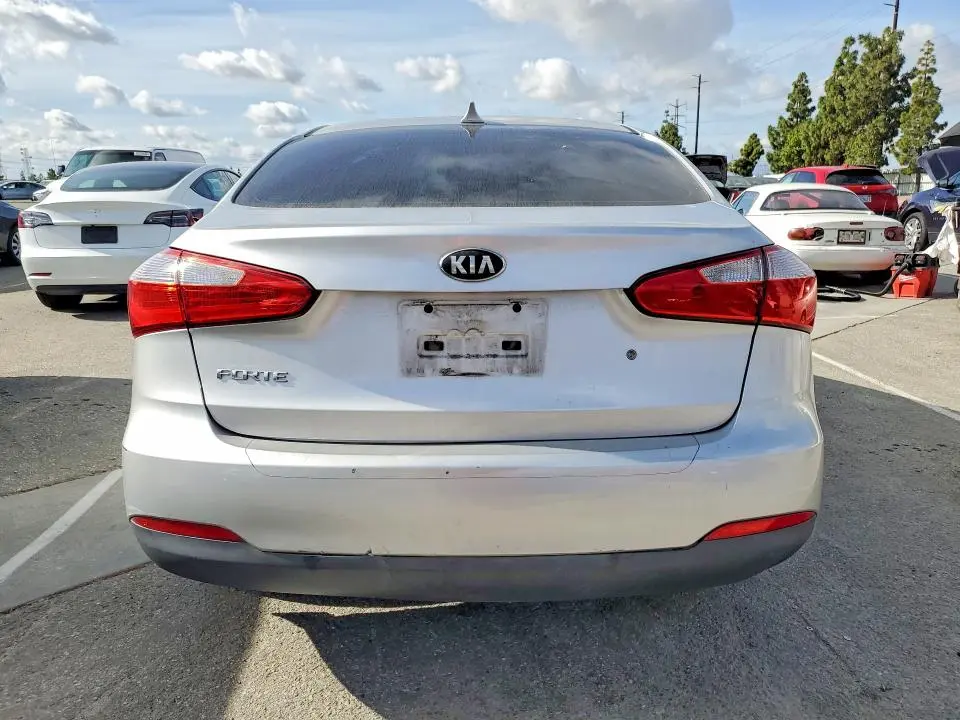 2014 KIA FORTE LX  