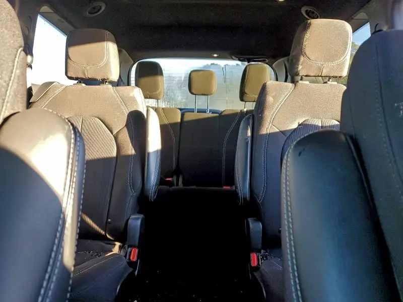 2023 CHRYSLER PACIFICA TOURING  