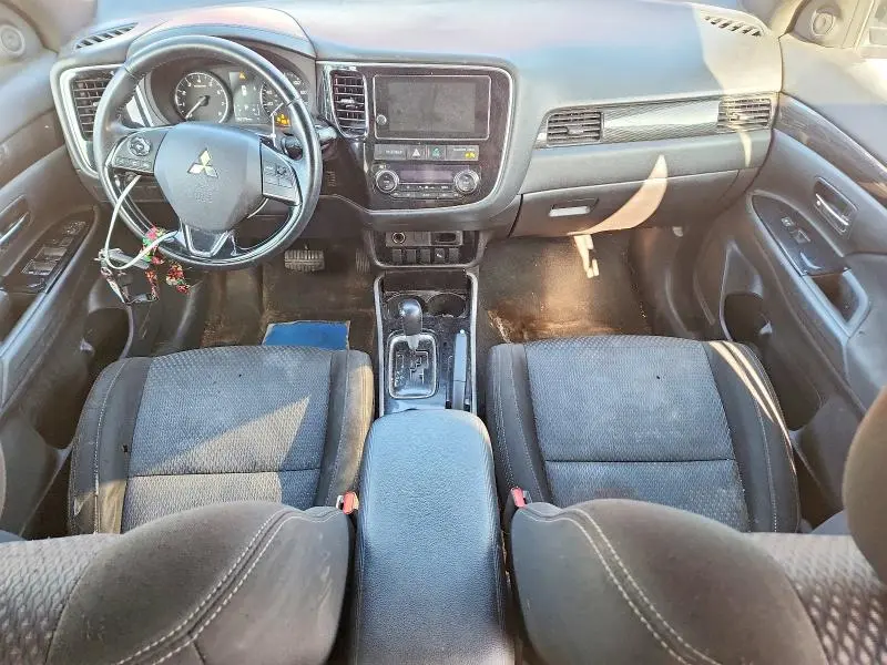 2018 MITSUBISHI OUTLANDER SE  