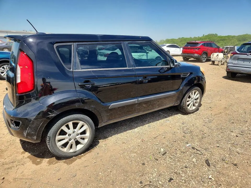 2013 KIA SOUL +  