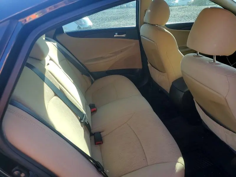 2011 HYUNDAI SONATA GLS  