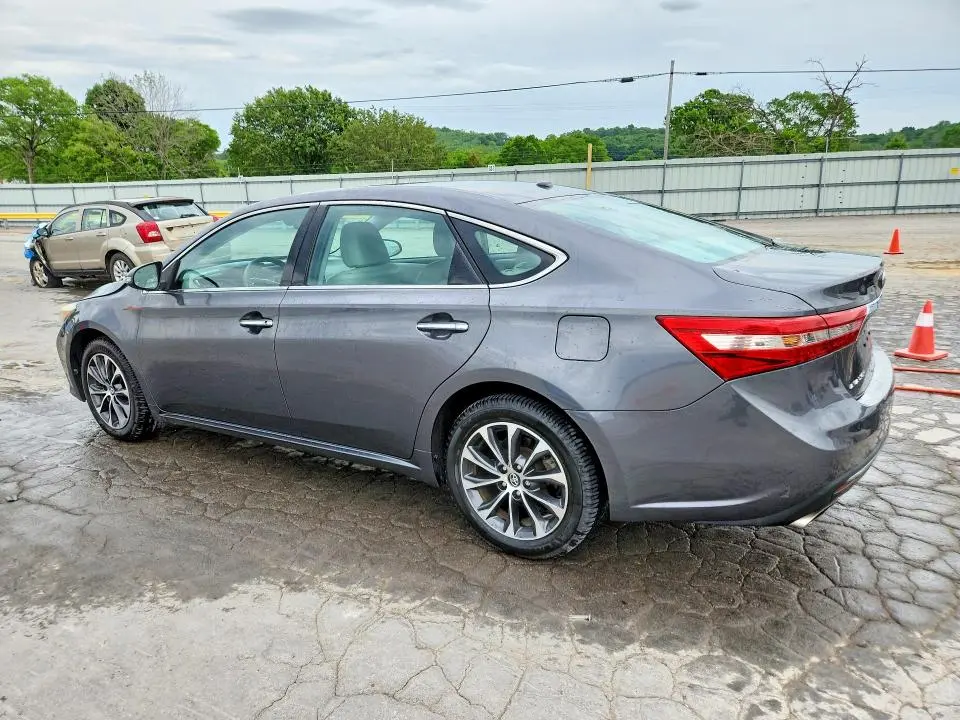 2018 TOYOTA AVALON XLE  