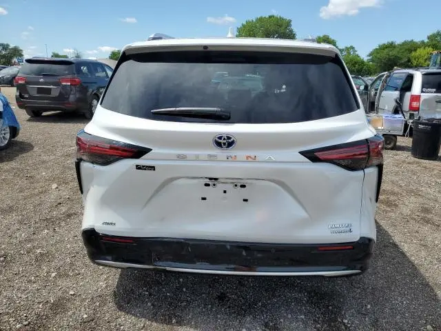 2024 TOYOTA SIENNA LIMITED  