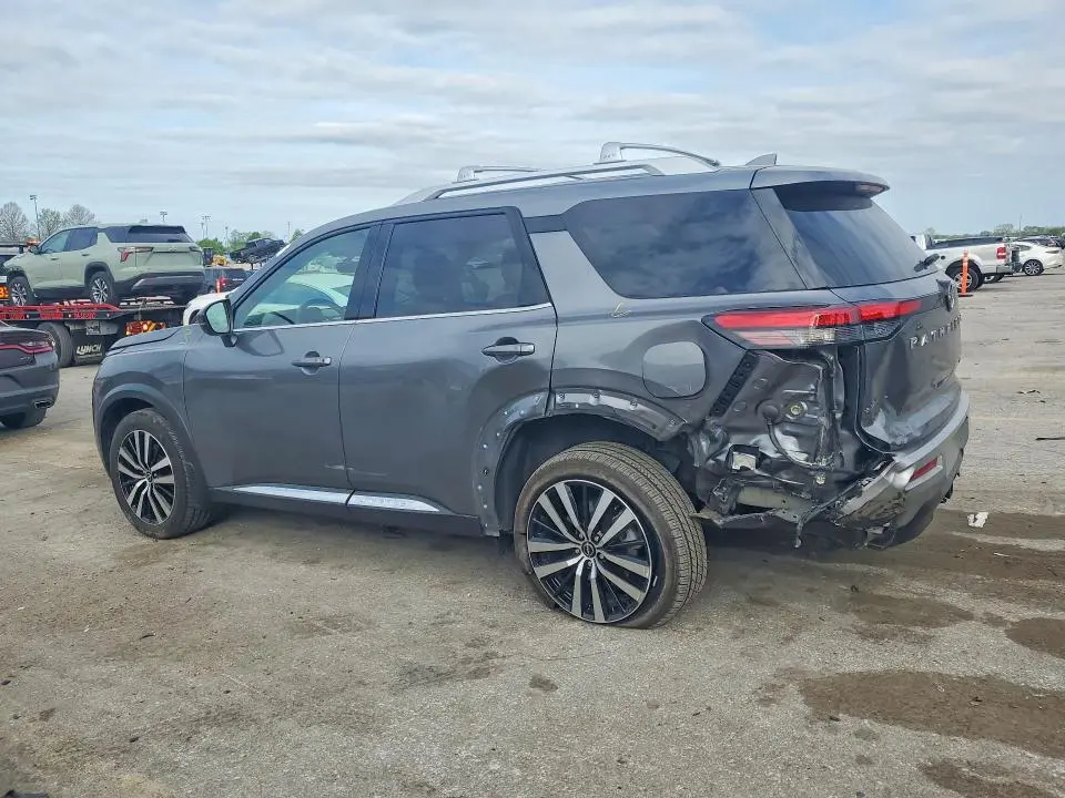 2023 NISSAN PATHFINDER PLATINUM  