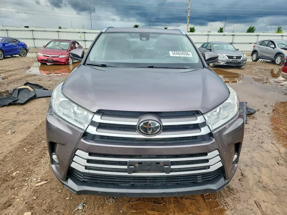 2019 TOYOTA HIGHLANDER XLE  