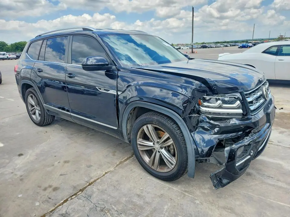 2018 VOLKSWAGEN ATLAS SE  