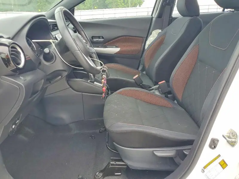 2018 NISSAN KICKS SR  