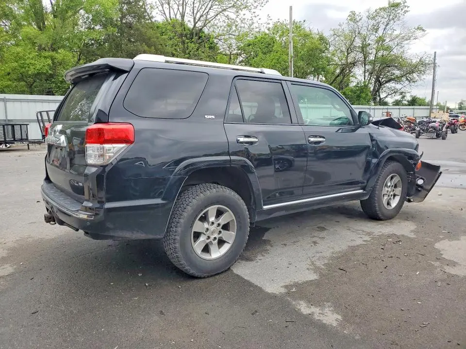 2010 TOYOTA 4RUNNER SR5  