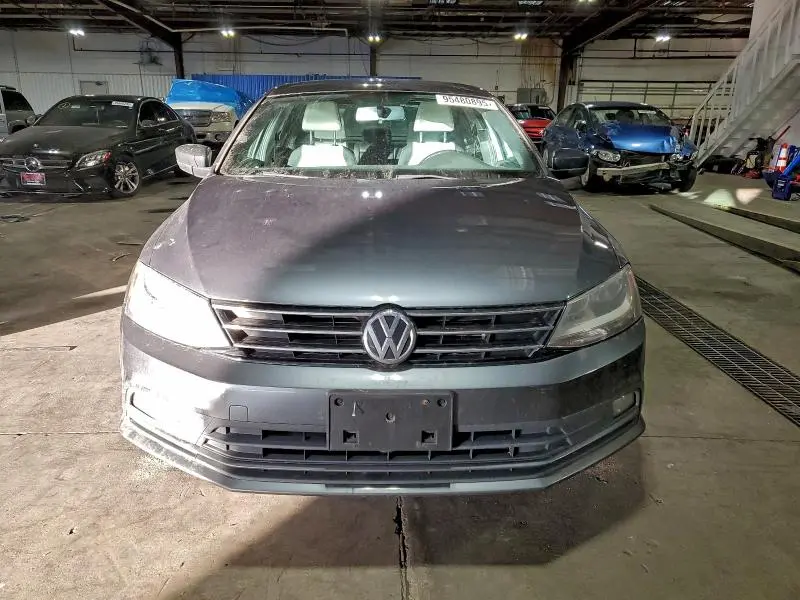 2016 VOLKSWAGEN JETTA SPORT  