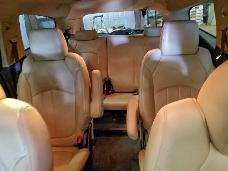 2011 CHEVROLET TRAVERSE LTZ  