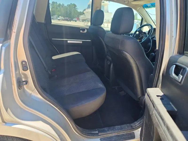 2011 MITSUBISHI ENDEAVOR LS  
