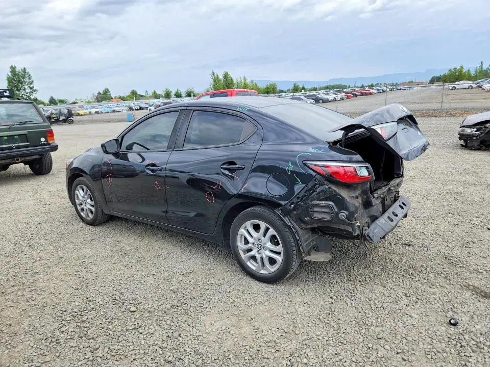2017 TOYOTA YARIS IA BASE  