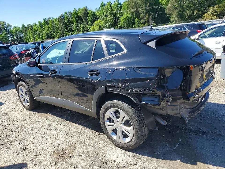 2025 CHEVROLET TRAX LS  