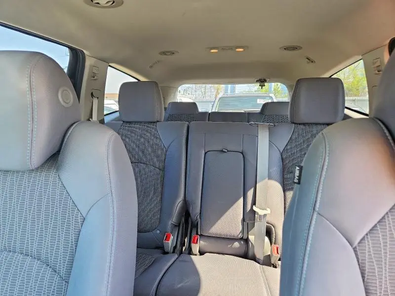 2015 CHEVROLET TRAVERSE LS  