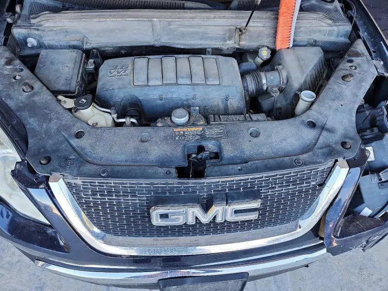 2011 GMC ACADIA SLT-2  