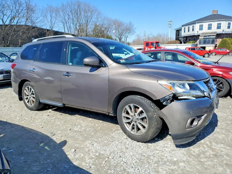 2013 NISSAN PATHFINDER S  