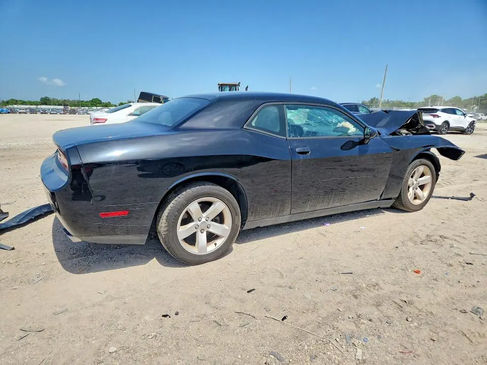 2013 DODGE CHALLENGER SXT  